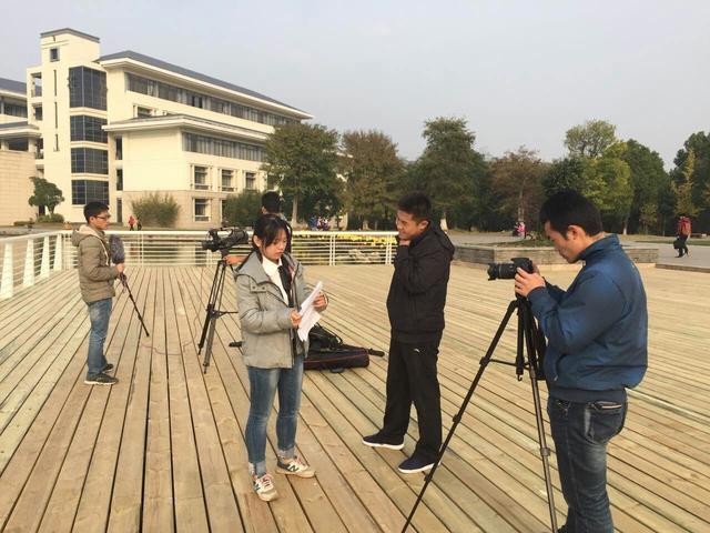 南京工业大学学生原创系列网剧《看我干嘛》热播