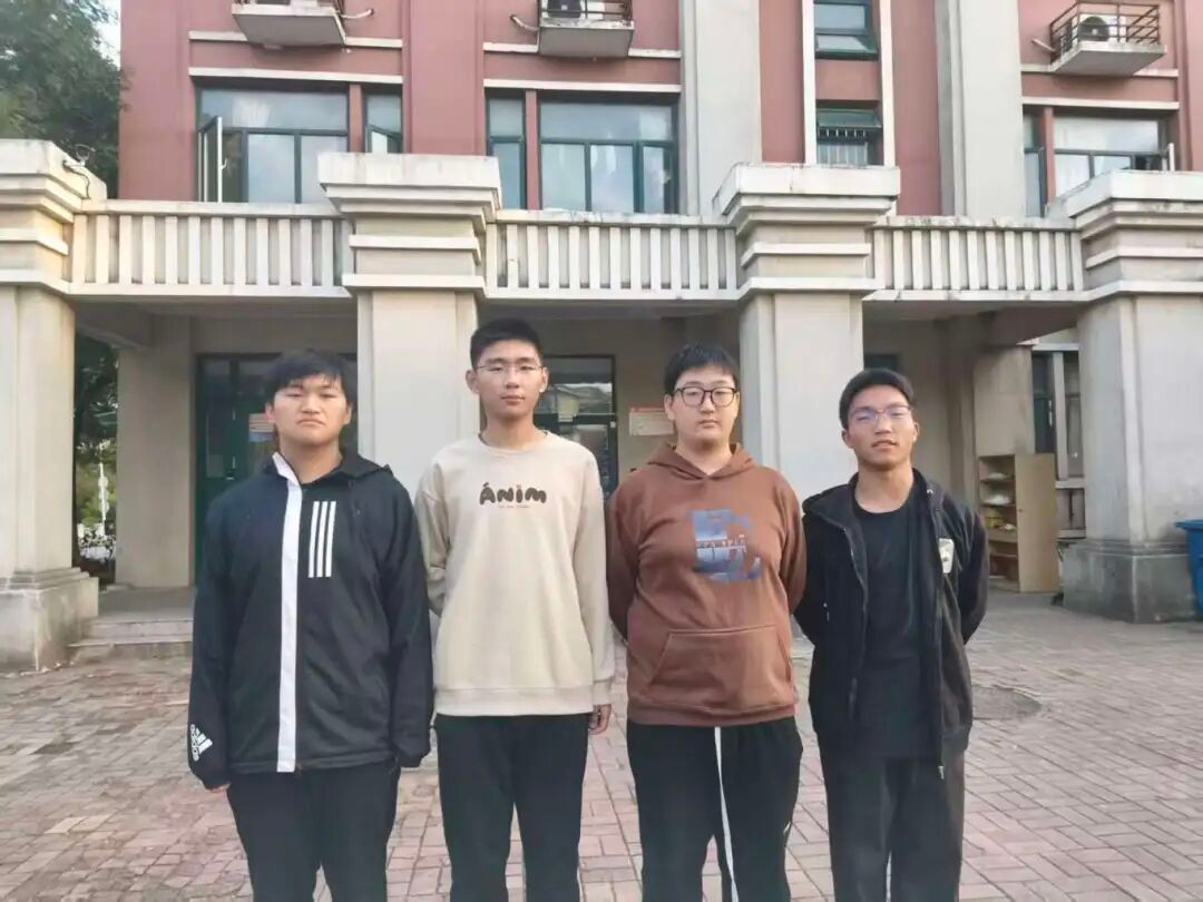 景伟韬、梁琦、李霖、李永康