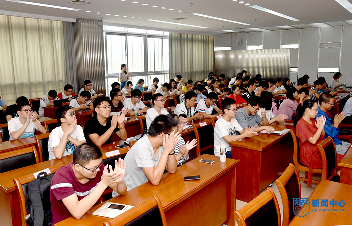 nEO_IMG_QCD_6853.jpg