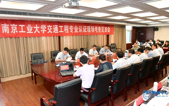 nEO_IMG_QCD_1612.jpg