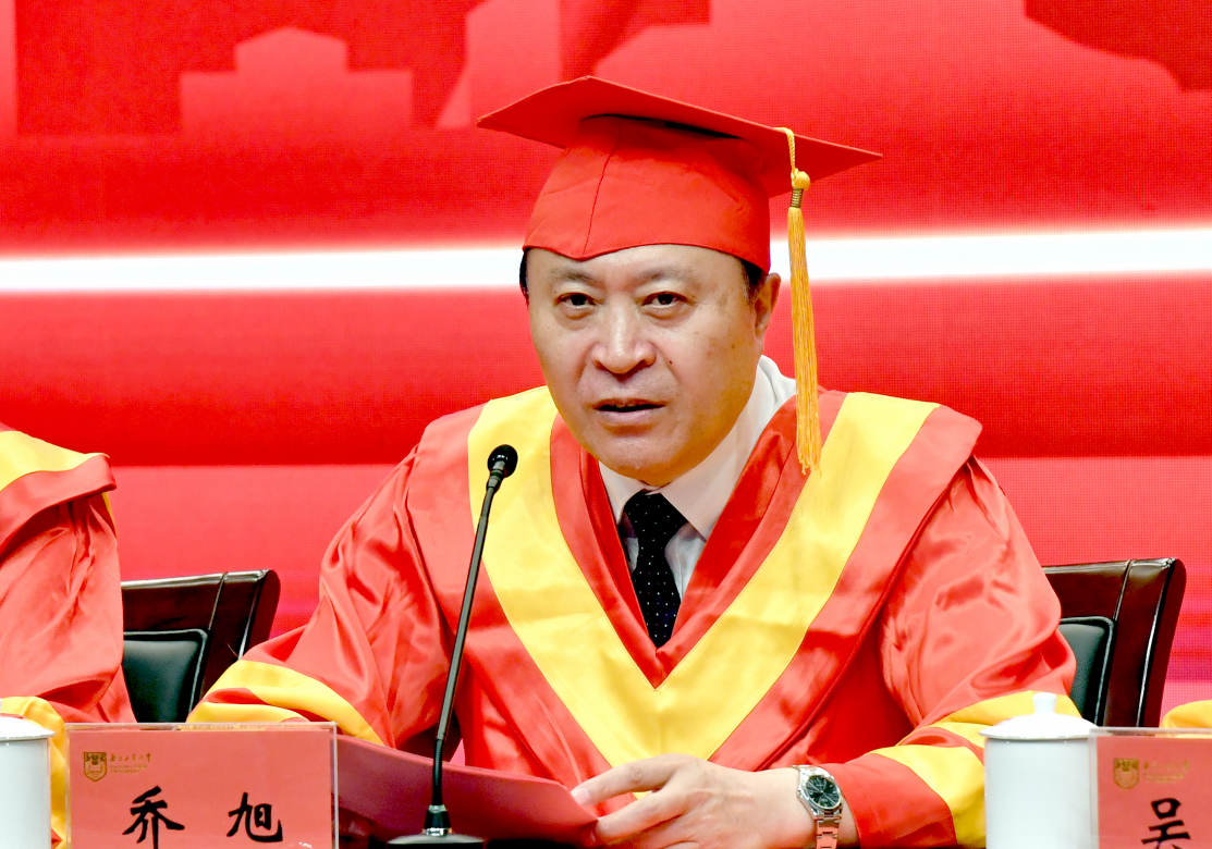 [南京晨报]"三课"齐上,南京工业大学2021届毕业典礼成"别样课堂"!
