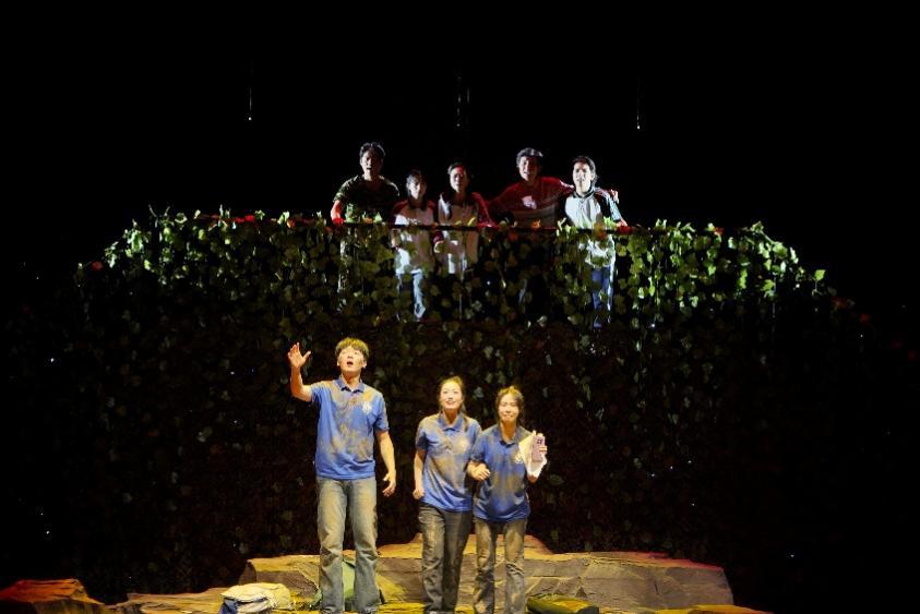 《山花烂漫》剧照