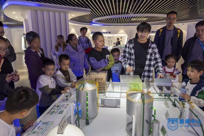 化工学院联合浦口区团结社区开展研学活动