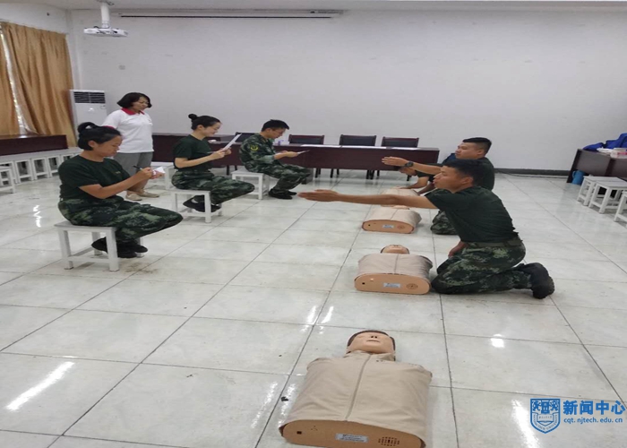 neo 我校师资赴江苏武警某部开展救护培训 (8)1.jpg