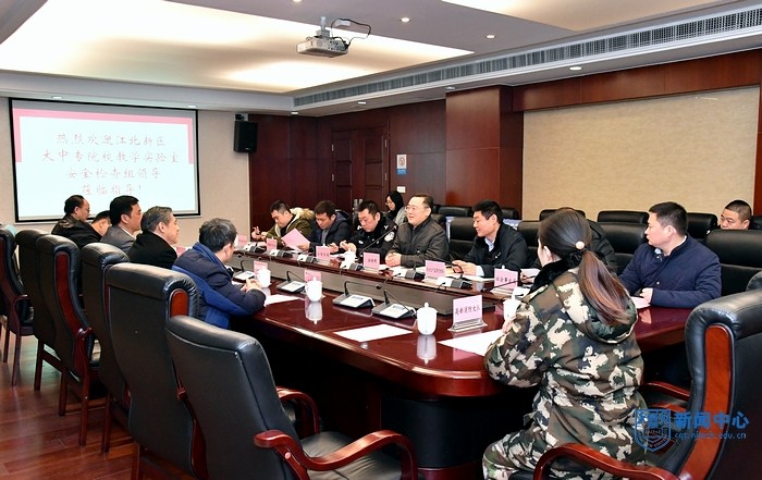 nEO_IMG_QCD_4895.jpg